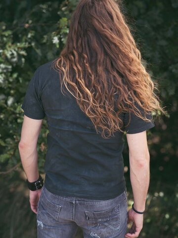 a tökéletes és egyedi ruházathoz Három Holdra vonyító farkas világító póló