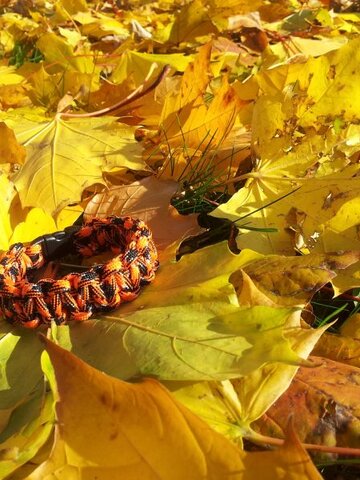 Ajándék tipp Paracord túlélési karkötő-tüzes