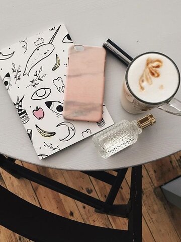 Výjimečný dárek od Dedoles Růžový mramor iPhone 5/5s/SE