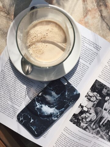 Lifestyle foto Černý mramor iPhone 6/6s