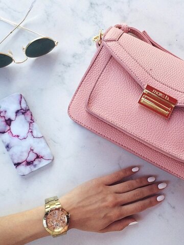 Hledáte originální a neobvyklý dárek? Obdarovaného zaručeně překvapí Královský mramor iPhone 6/6s