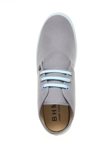 Lifestyle-Foto Damen hohe Leinen Hanfturnschuhe grau-blau
