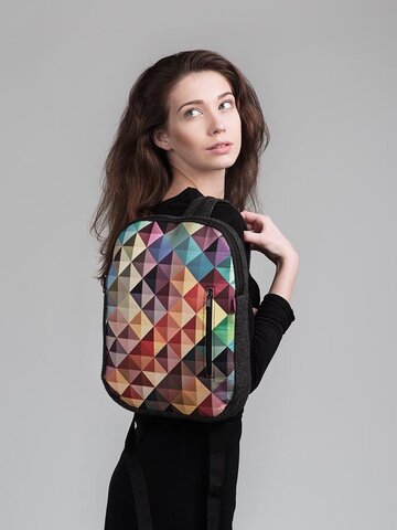 pro dokonalý a originální outfit Designový batoh - Pyramidy