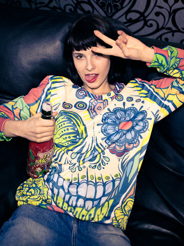 Výjimečný dárek od Dedoles Mikina bez kapuce Barevná tvář smrti