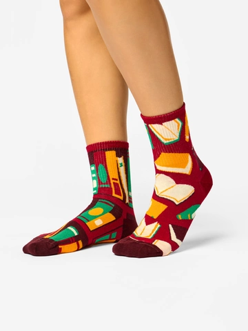 Tip na darček Vesele srednje visoke čarape Otvorena knjiga