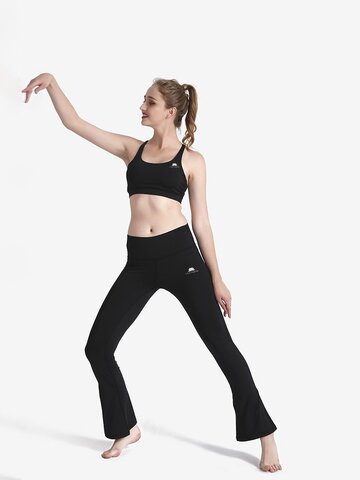 Hľadáte originálny a nezvyčajný darček? Obdarovaného zaručene prekvapí Dámske športové nohavice Blackout