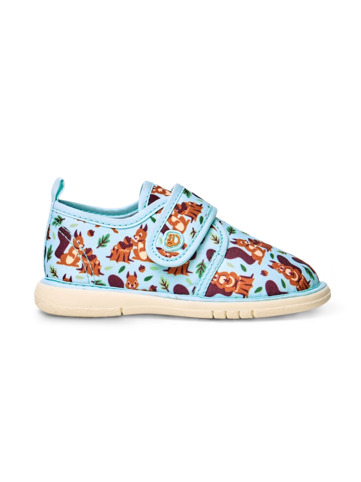 Potešte sa týmto kúskom Dedoles Vesele papuče za bebe Vjeverica u šumi