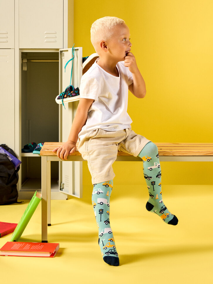 Lifestyle foto Vrolijke kindermaillot Autoverkeer