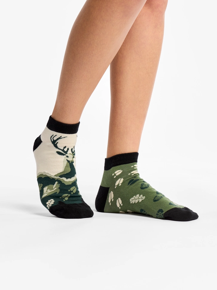 Hľadáte originálny a nezvyčajný darček? Obdarovaného zaručene prekvapí Živahne kratke nogavice Lovec