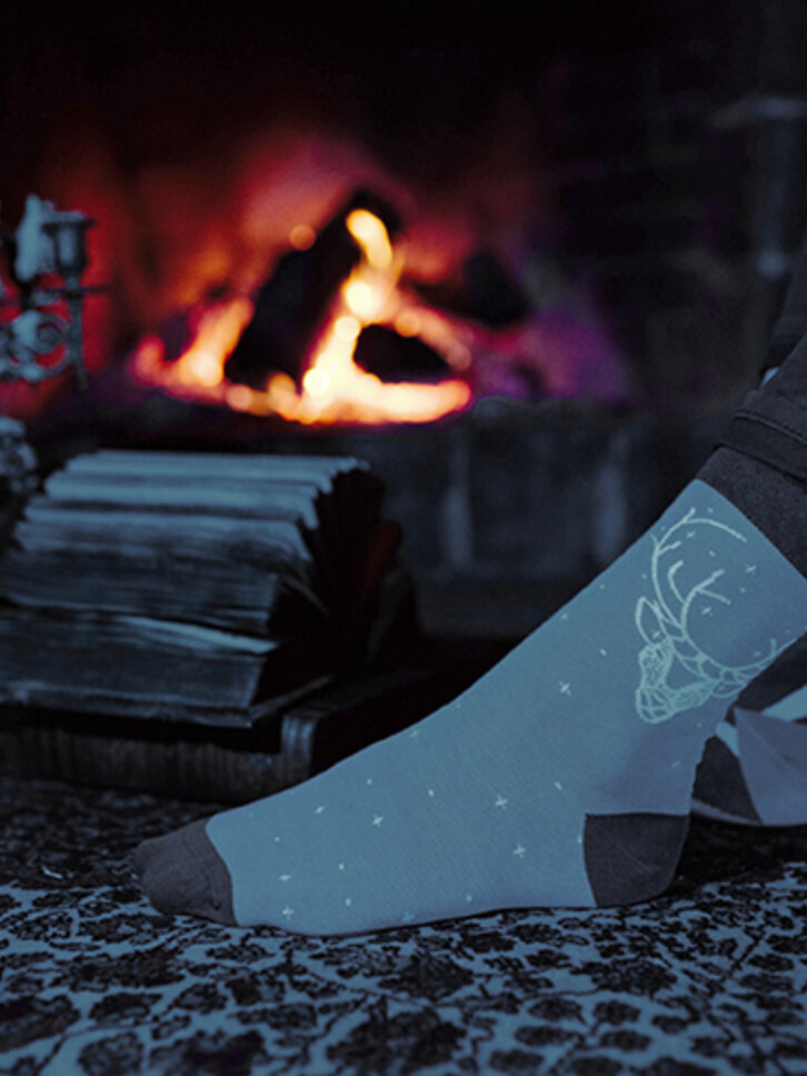 Szerezzen magának örömet ezzel a Dedoles darabbal Vidám zokni Harry Potter ™ - Expecto Patronum