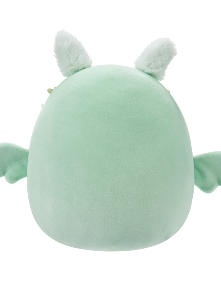 Hľadáte originálny a nezvyčajný darček? Obdarovaného zaručene prekvapí Squishmallows Metino zelen veščar s cvetlično krono in dlakastim trebuhom Tove, 20 cm
