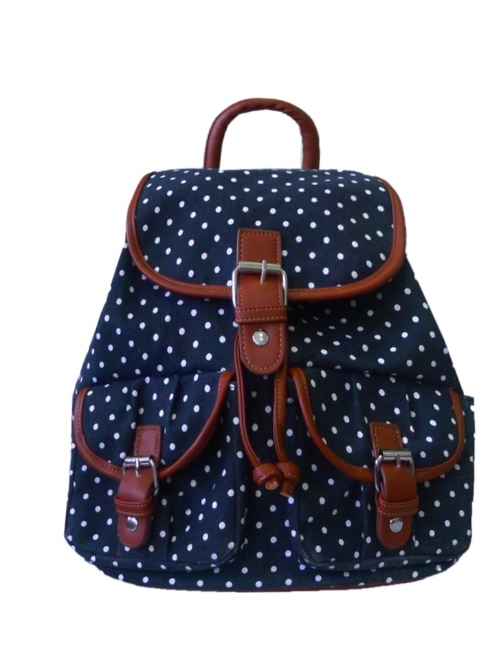 Hľadáte originálny a nezvyčajný darček? Obdarovaného zaručene prekvapí Čierny bodkovaný vak