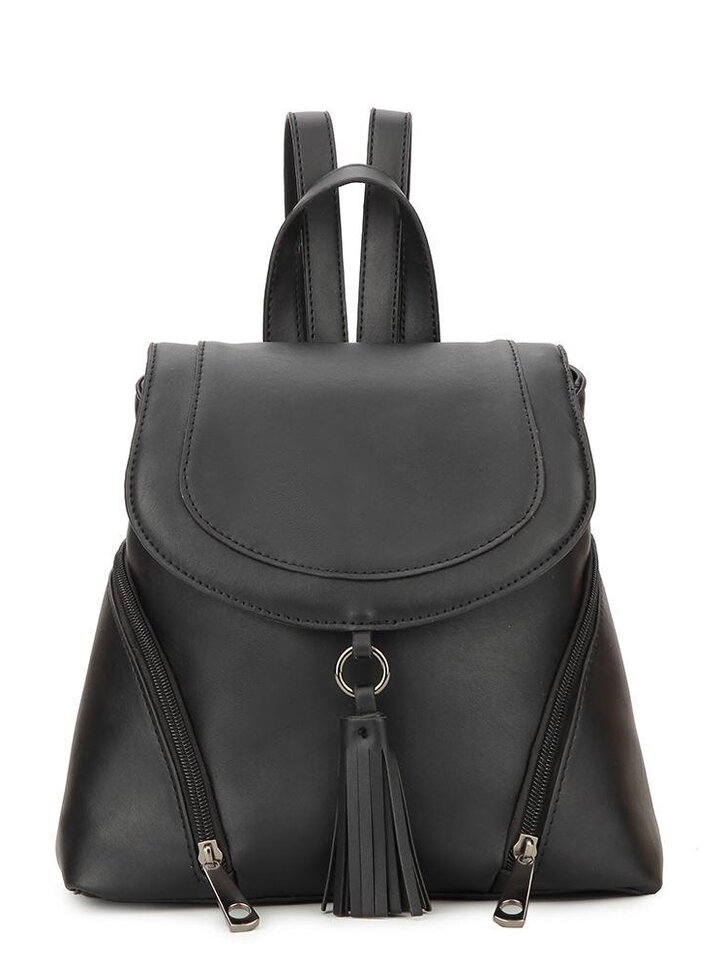 Potešte sa týmto kúskom Dedoles Čierny ruksak z PU kože so strapcom