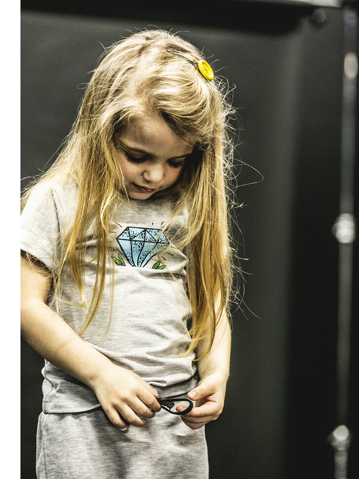 Lifestyle foto Dětské šedé tričko Diamant