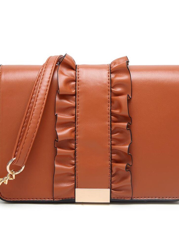 Hľadáte originálny a nezvyčajný darček? Obdarovaného zaručene prekvapí Oranžová kabelka s volánom Florence