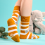 Hľadáte originálny a nezvyčajný darček? Obdarovaného zaručene prekvapí Regular Socks Elephant & Stripes