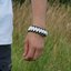 Eredeti és szokatlan ajándékot keres? a megajándékozottat garantáltan meglepi Paracord karkötő-fehér-fekete túlélési