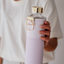 Potešte sa týmto kúskom Dedoles EQUA стъклена бутилка Lila 750 ml