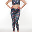 Lifestyle foto Leggings desportivas alegres Flores de Jardim