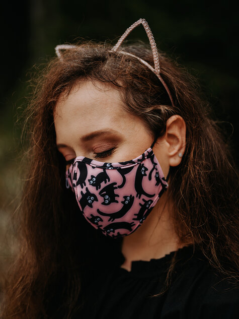 Kids' Antibacterial Face Mask Pink Cats (5) Kids' Antibacterial Face Mask Pink Cats (5)